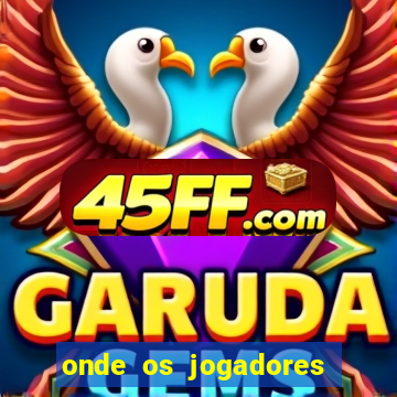onde os jogadores do corinthians moram